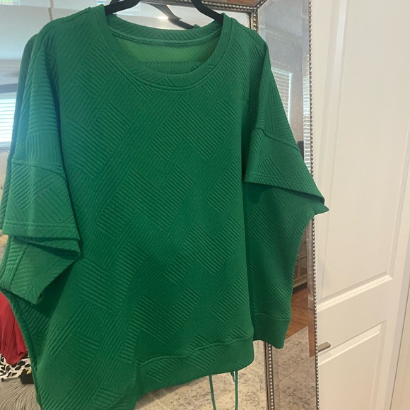 Green quilted set in great condition, only worn once - Picture 1 of 3